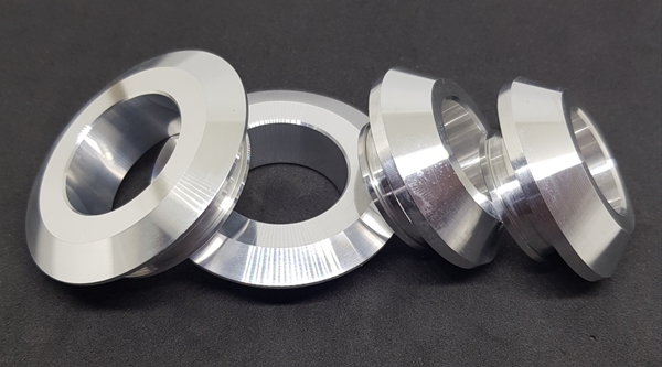 YZF R6 2006 - 2016 SUPERSPORT CAPTIVE WHEEL SPACERS
